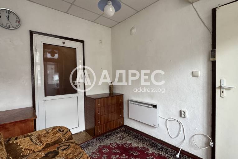 Тристаен апартамент, Велико Търново, Център, 696499, Снимка 2