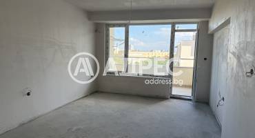 Двустаен апартамент, Хасково, Куба, 701499, Снимка 2