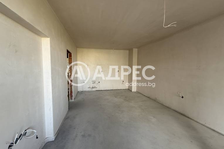 Двустаен апартамент, Хасково, Куба, 701499, Снимка 1