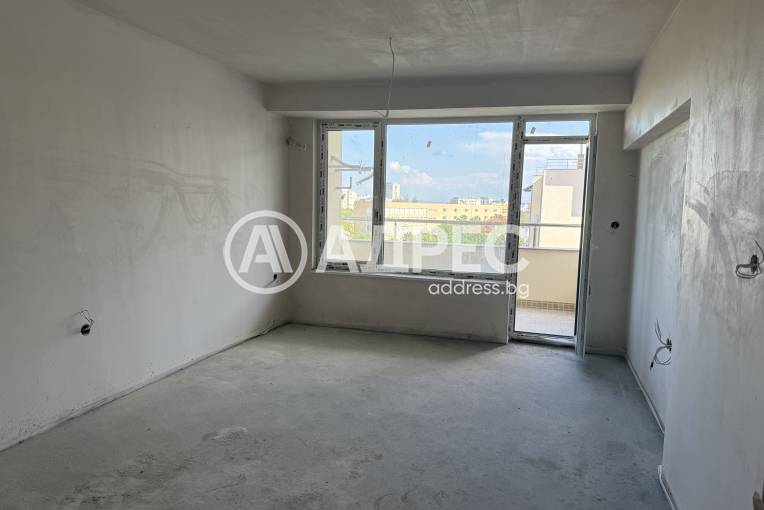 Двустаен апартамент, Хасково, Куба, 701499, Снимка 2