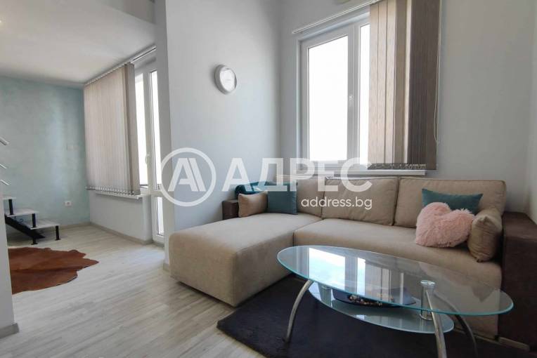 Тристаен апартамент, Варна, Център, 676500, Снимка 1