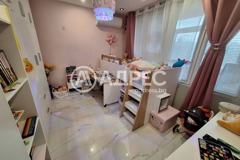 Многостаен апартамент, Казанлък, Център, 693500, Снимка 8