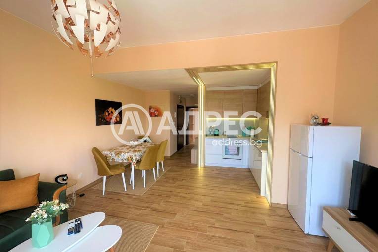 Двустаен апартамент, Варна, к.к. Св.Св. Константин и Елена, 593501, Снимка 4