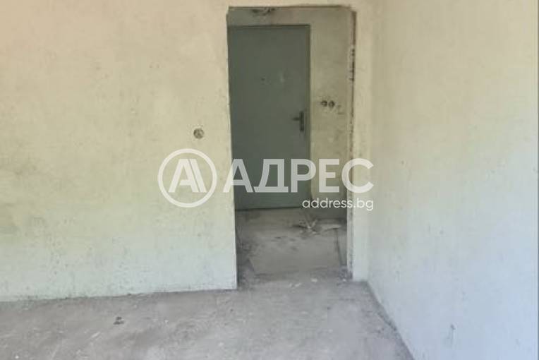 Тристаен апартамент, Благоевград, Освобождение, 655502, Снимка 1