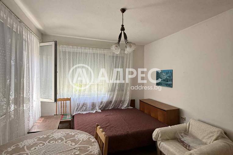 Тристаен апартамент, Добрич, Червената пръст, 659504, Снимка 1