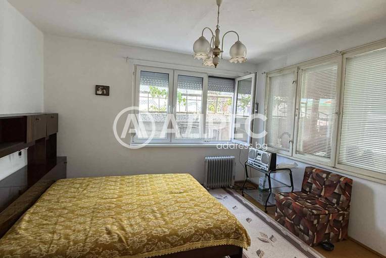 Тристаен апартамент, Добрич, Червената пръст, 659504, Снимка 2