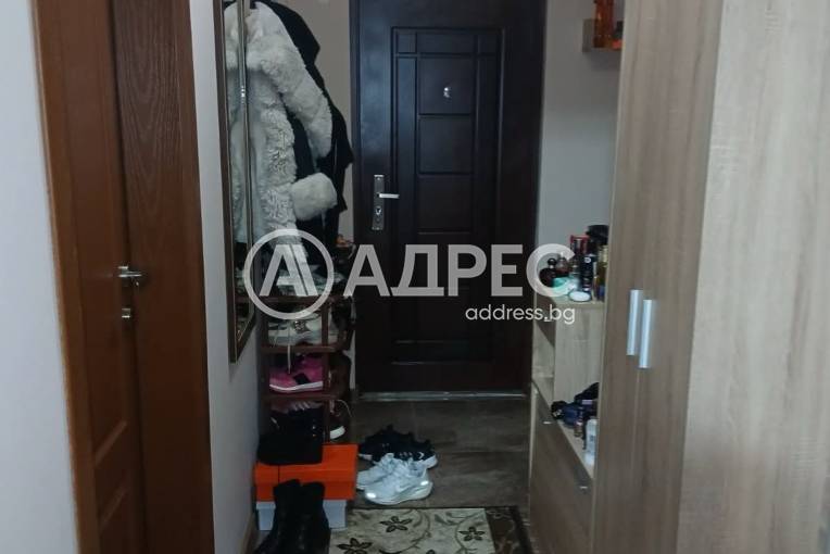Тристаен апартамент, Благоевград, Струмско, 695504, Снимка 9