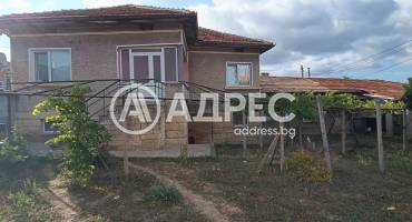 Къща/Вила, Разград, Добровски, 666505, Снимка 1