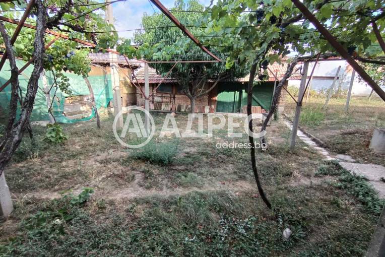Къща/Вила, Разград, Добровски, 666505, Снимка 2