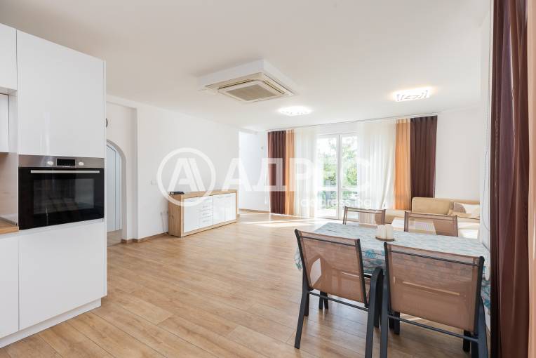 Къща/Вила, Варна, м-ст Ален Мак, 672506, Снимка 2