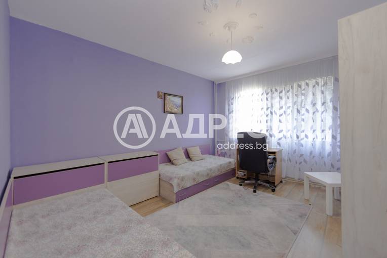 Тристаен апартамент, София, Обеля 2, 701508, Снимка 2