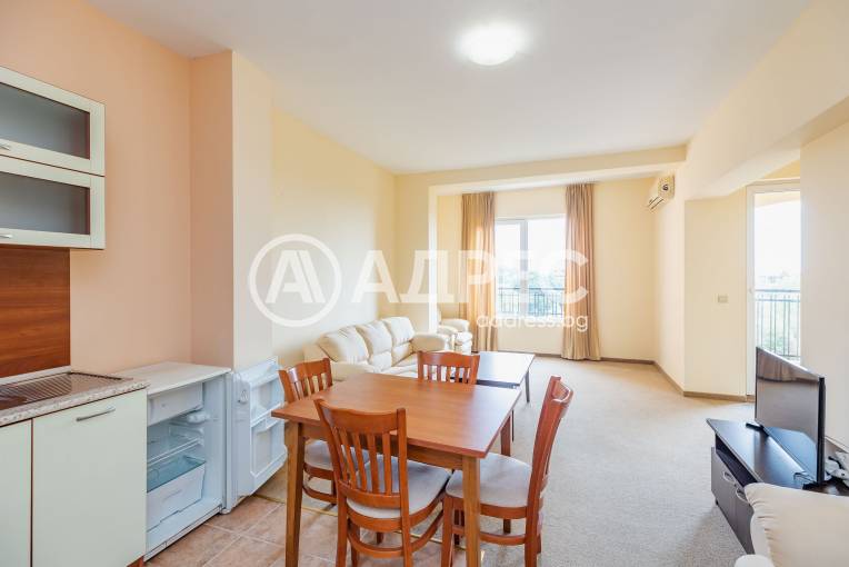 Двустаен апартамент, Варна, к.к. Златни Пясъци, 685509, Снимка 1