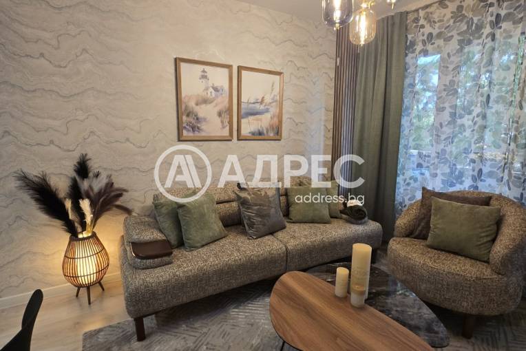 Тристаен апартамент, Пловдив, Гагарин, 692509, Снимка 1