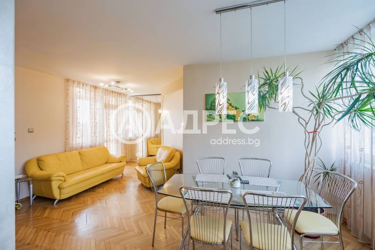 Многостаен апартамент, Варна, Спортна зала, 700510, Снимка 1
