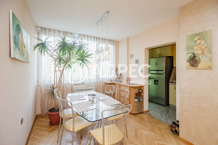 Многостаен апартамент, Варна, Спортна зала, 700510, Снимка 11