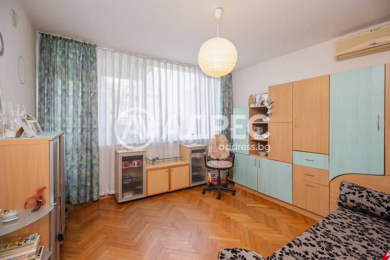 Многостаен апартамент, Варна, Спортна зала, 700510, Снимка 19
