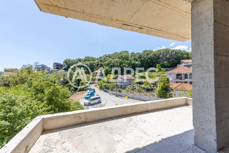 Тристаен апартамент, Варна, м-ст Ален Мак, 655512, Снимка 1