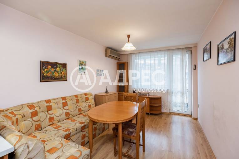 Двустаен апартамент, Варна, Икономически университет, 686513, Снимка 1