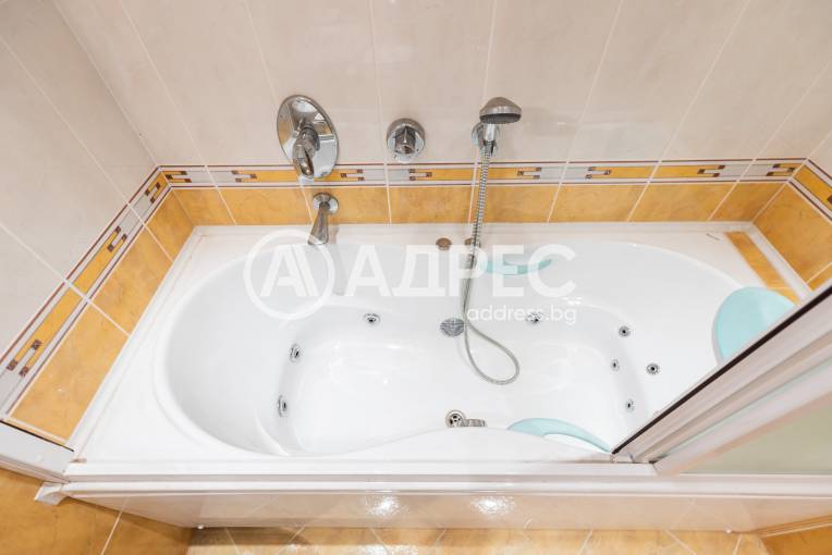 Тристаен апартамент, Варна, Галата, 656514, Снимка 17