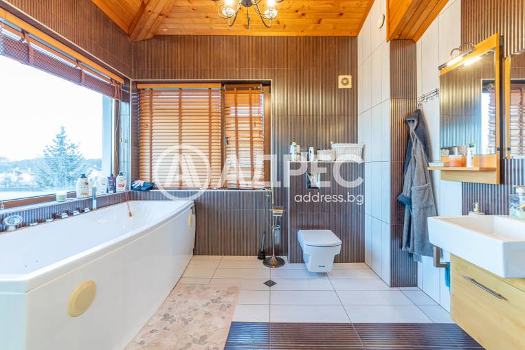 Къща/Вила, Варна, м-ст Зеленика, 680515, Снимка 28