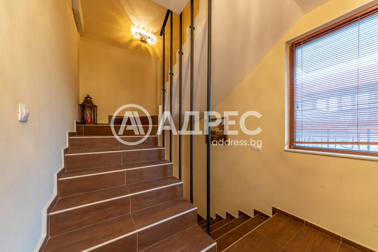 Къща/Вила, Варна, м-ст Зеленика, 680515, Снимка 32