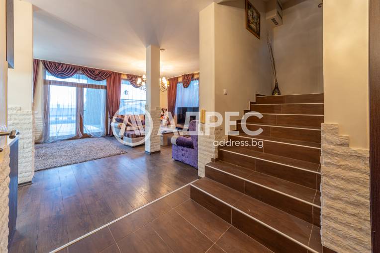 Къща/Вила, Варна, м-ст Зеленика, 680515, Снимка 47