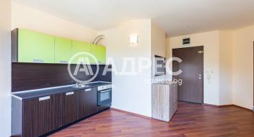 Тристаен апартамент, Варна, к.к. Златни Пясъци, 661517, Снимка 1