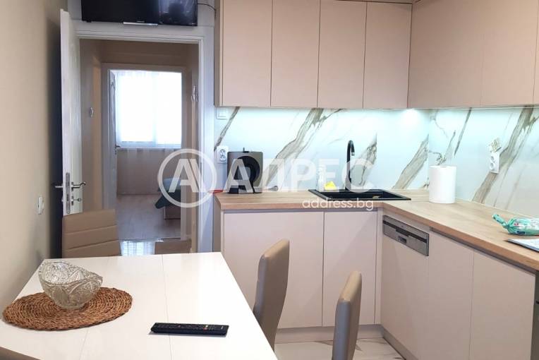 Тристаен апартамент, Русе, Широк център, 654518, Снимка 11