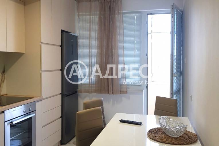 Тристаен апартамент, Русе, Широк център, 654518, Снимка 8