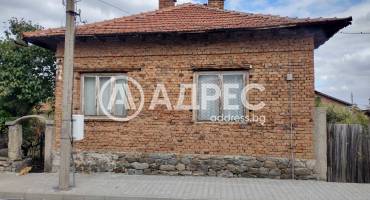 Къща/Вила, Долна баня, 666520, Снимка 2