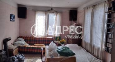 Къща/Вила, Долна баня, 666520, Снимка 8