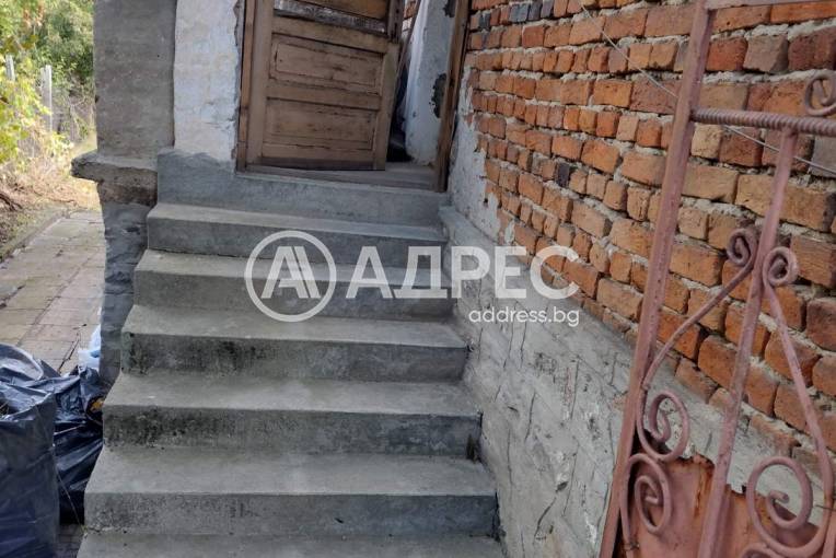 Къща/Вила, Долна баня, 666520, Снимка 11