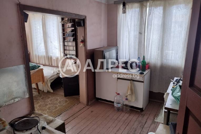 Къща/Вила, Долна баня, 666520, Снимка 5