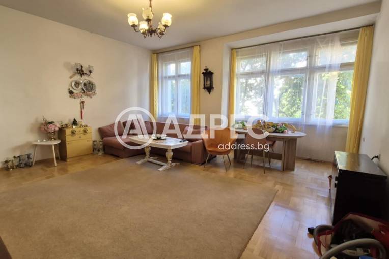 Тристаен апартамент, София, Център, 668520, Снимка 1