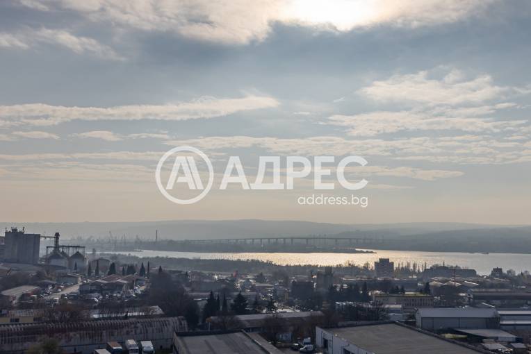 Двустаен апартамент, Варна, Трошево, 678522, Снимка 1