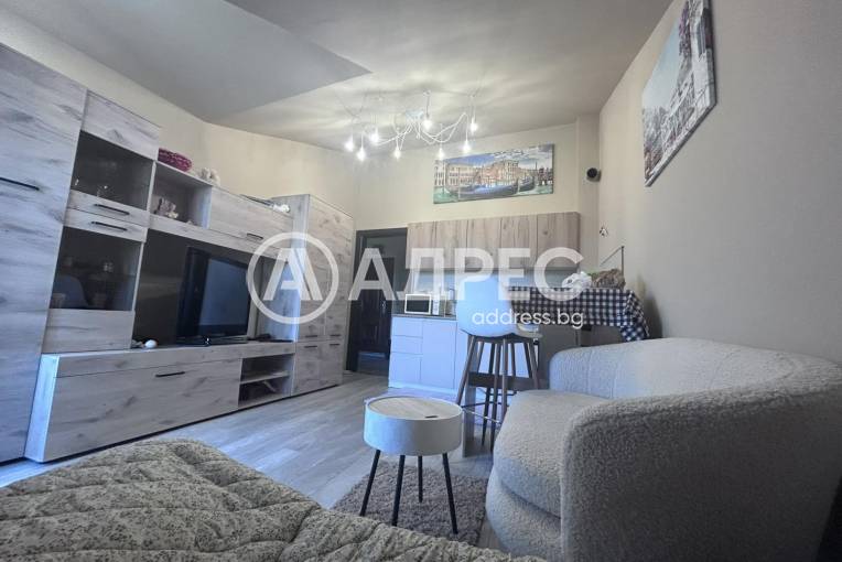 Двустаен апартамент, София, Панчарево, 670525, Снимка 1