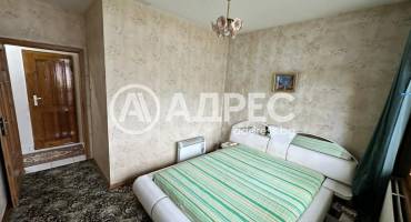 Тристаен апартамент, Велико Търново, Колю Фичето, 696525, Снимка 1