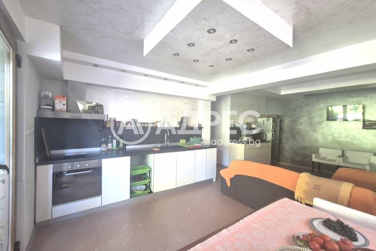 Къща/Вила, Красен, 669526, Снимка 2