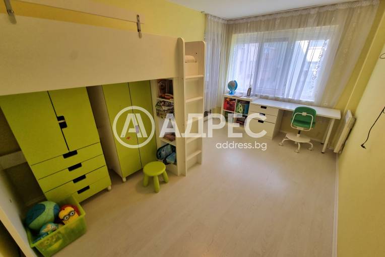 Тристаен апартамент, София, Гоце Делчев, 653528, Снимка 17