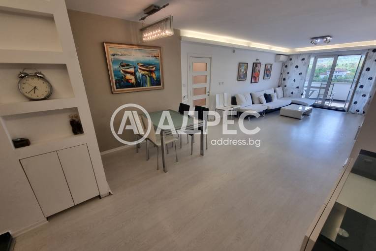 Тристаен апартамент, София, Гоце Делчев, 653528, Снимка 2