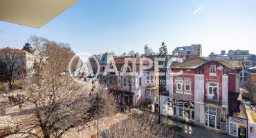 Тристаен апартамент, Варна, Център, 703528, Снимка 1