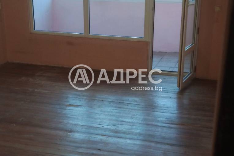 Двустаен апартамент, Благоевград, Ален мак, 681530, Снимка 1