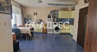 Тристаен апартамент, Варна, Погребите, 690531, Снимка 2