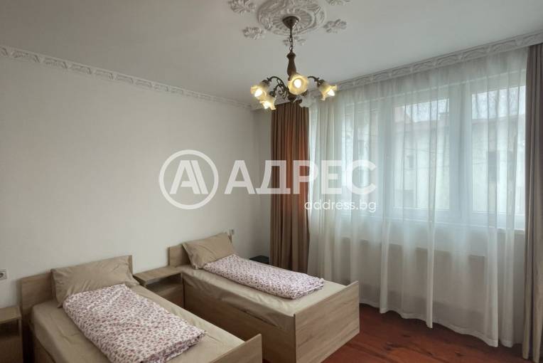 Многостаен апартамент, Божурище, 688536, Снимка 3