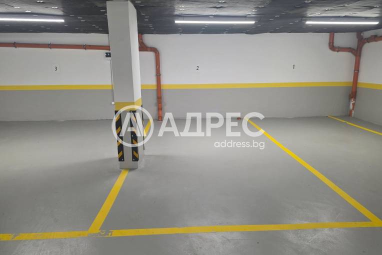 Паркомясто/Гаражна клетка, Ямбол, Център, 698537, Снимка 4