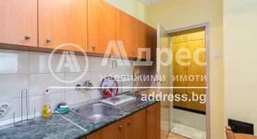 Двустаен апартамент, Варна, Спортна зала, 545538, Снимка 1