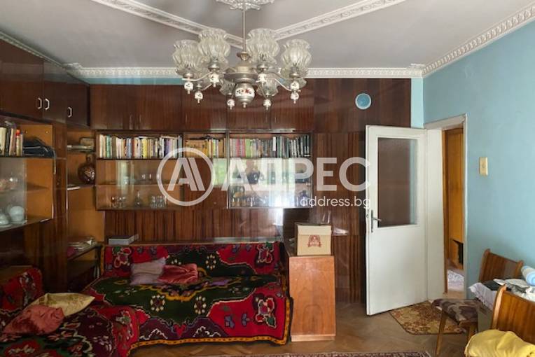Тристаен апартамент, Добрич, Център, 698538, Снимка 8