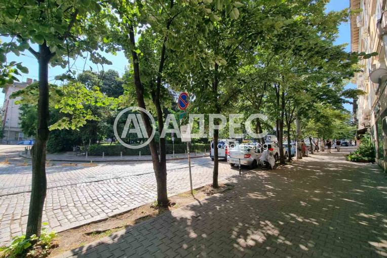 Тристаен апартамент, София, Лозенец, 701538, Снимка 1