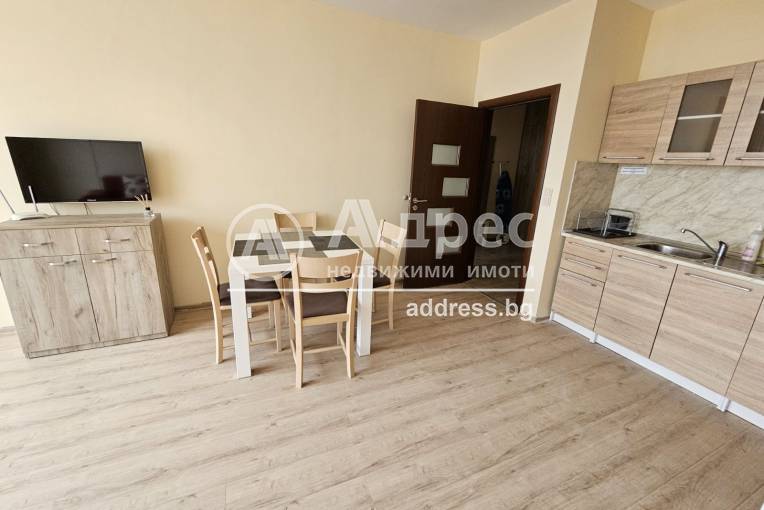 Двустаен апартамент, Варна, к.к. Златни Пясъци, 615546, Снимка 1