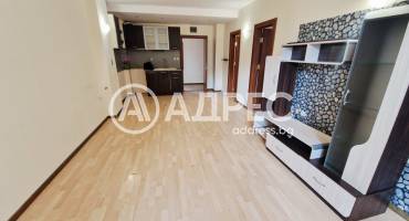 Тристаен апартамент, Варна, м-ст Ален Мак, 686548, Снимка 2